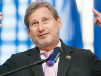 Комісар Ган проти плану Маршалла: ідея про масштабну допомогу Україні втрачає підтримку