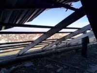 У школі на Чернігівщині будівельники залишили учнів та вчителів без даху над головою (відео)