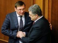 Обмани, но останься: почему Луценко вцепился в кресло генпрокурора