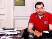 Гончарук почав вести відеоблог «Чашка прем’єра»