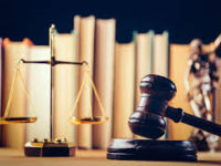 На президентський законопроєкт щодо «судової реформи» подано два альтернативні