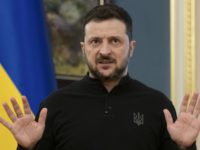 Президент розкритикував депутатів, які їздять з візитами до Сполучених Штатів