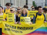 Що відомо про захист прав ЛГБТ+ в Україні і сусідніх державах